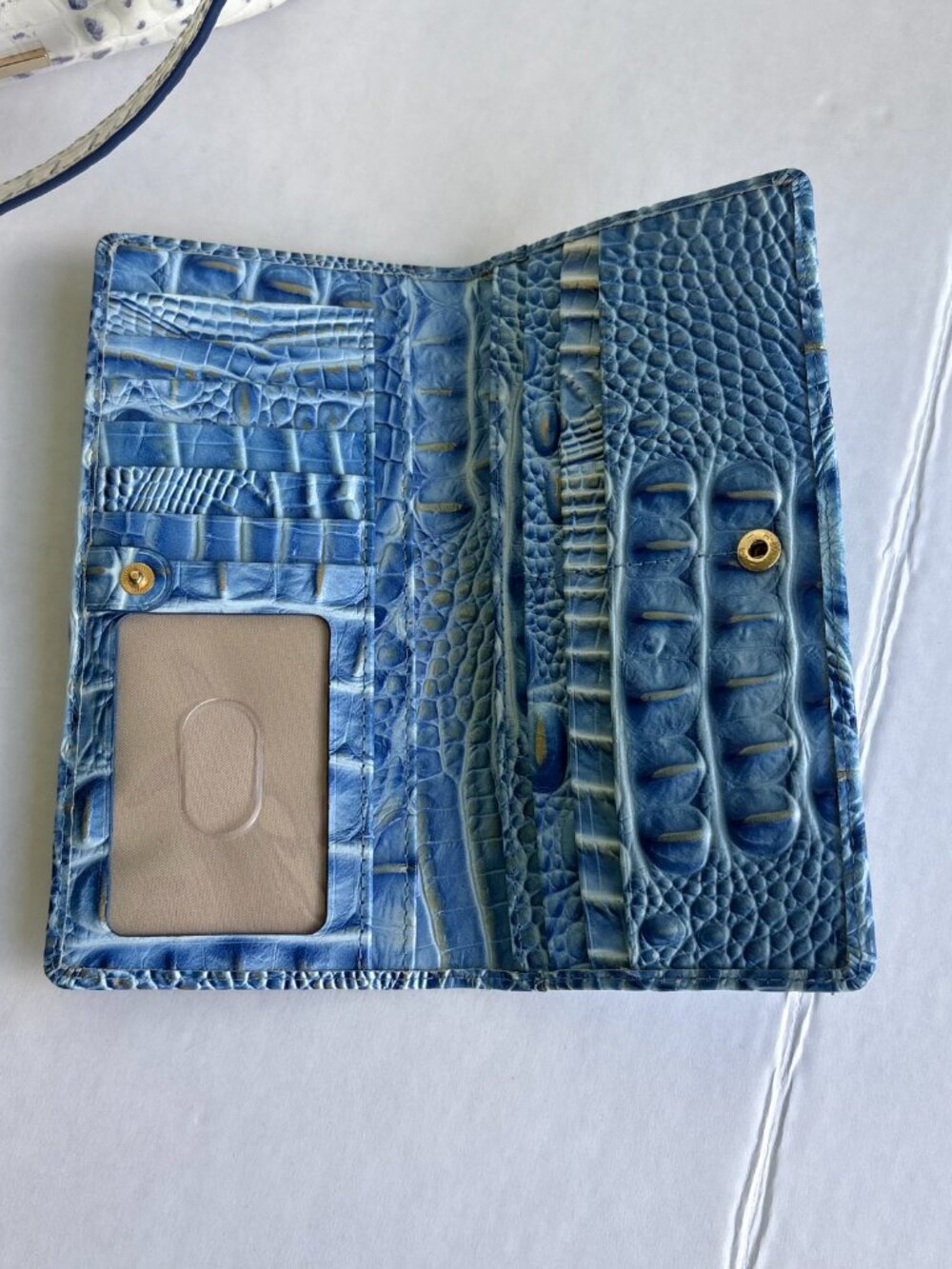 Authentic BRAHMIN Genuine Leather Melbourne Croc-Embossed, Blue&Ivory/White,Mat - Picture 7 of 8